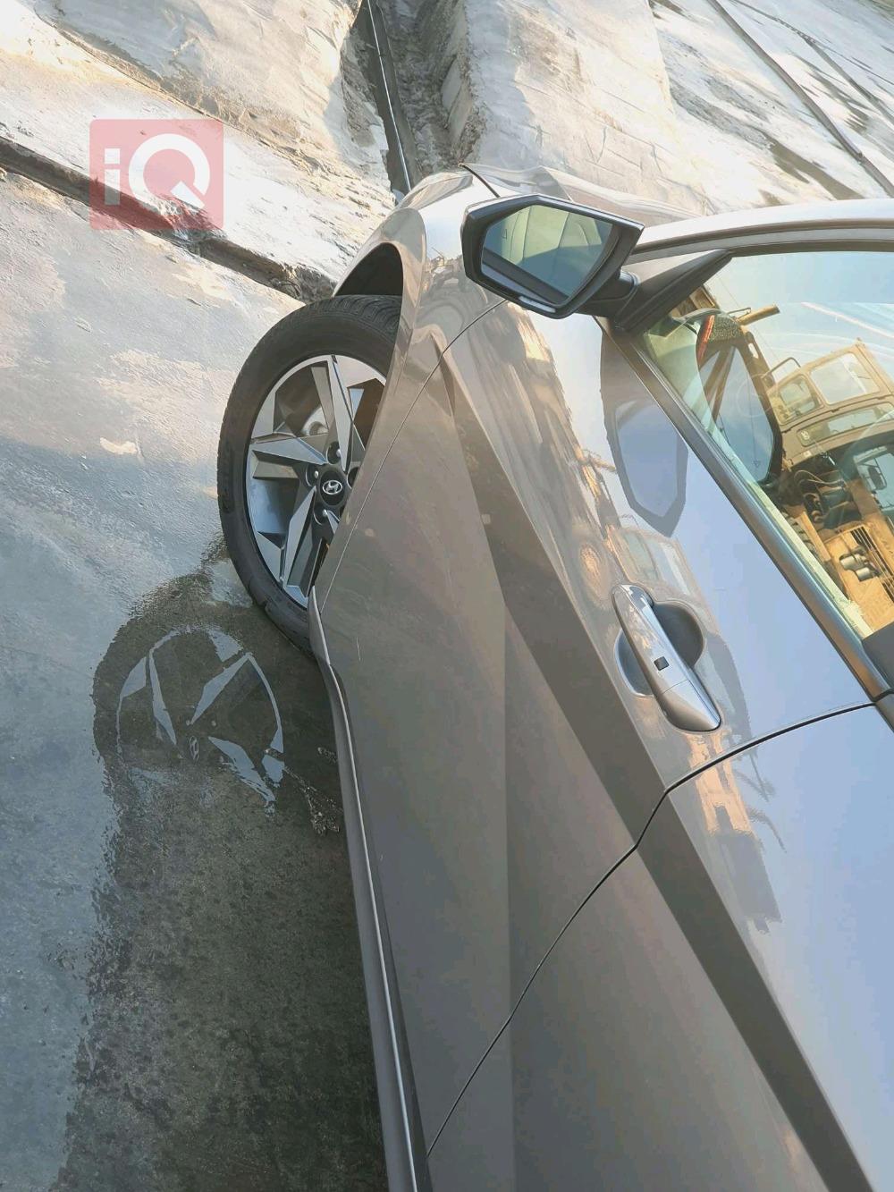 هیوندای ئەلەنترا